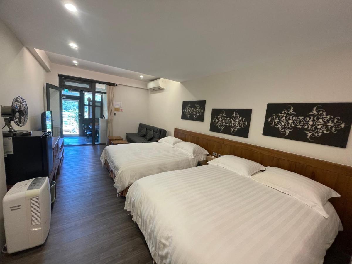 Golden101 Bed And Breakfast جيوفين المظهر الخارجي الصورة